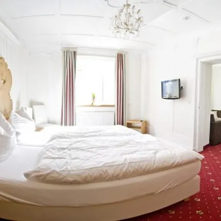 Wildauers Haidenhof & Sleep Hotel 4*