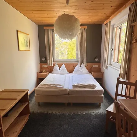 Hotel Wildauers Ansitz Haidenhof Stay & Sleep Lienz