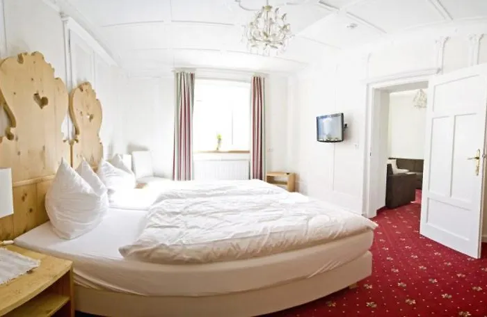 Wildauers Haidenhof & Sleep Hotel 4*